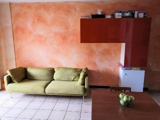 zoom immagine (Appartamento 90 mq, soggiorno, 2 camere, zona Borgo Ribeca)