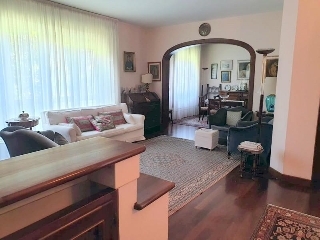zoom immagine (Appartamento 253 mq, soggiorno, 3 camere, zona Ponte di Brenta)