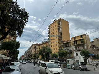 zoom immagine (Negozio 34 mq, zona Corso Giuseppe Garibaldi)