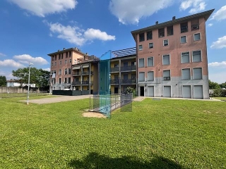 zoom immagine (Appartamento 90 mq, soggiorno, 2 camere, zona Ponte San Pietro)