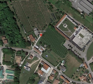 zoom immagine (Terreno 2124 mq, zona Francenigo)