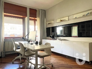 zoom immagine (Appartamento 60 mq, soggiorno, 1 camera, zona Tintoretto)