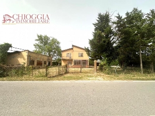zoom immagine (Casa singola 160 mq, soggiorno, 5 camere, zona Sant'Anna di Chioggia)