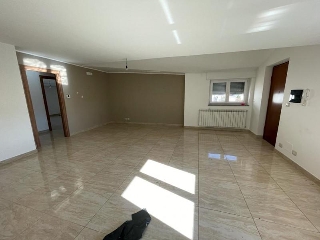 zoom immagine (Appartamento 146 mq, soggiorno, 3 camere, zona Villa d'Agri)