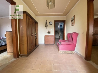 zoom immagine (Casa singola 390 mq, soggiorno, 5 camere, zona Campodarsego)